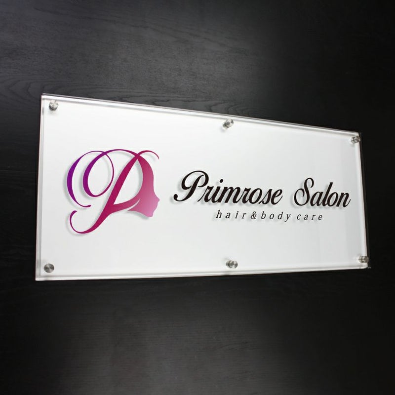 フルカラー透明アクリル銘板 ラフィネ2重構造仕様 化粧ビス止め　サロンの看板