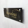 ブラックステンレス看板　高級感のあるマンションやアパートの看板
