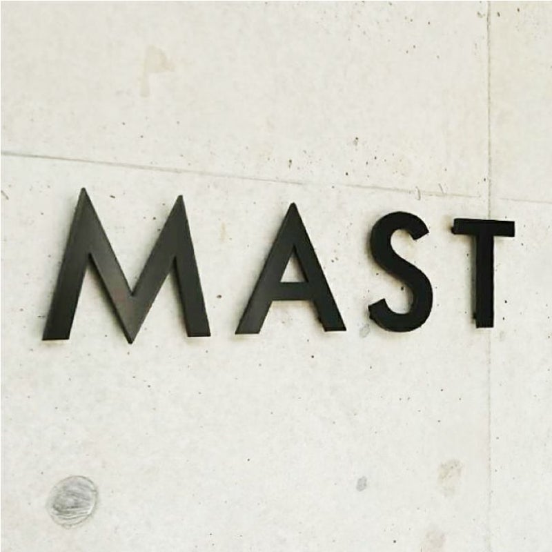 ステンレス切り文字看板　焼付塗装仕上げ 